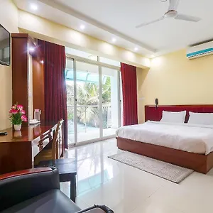 *** Hotel Fabhotel Ghala Residency India